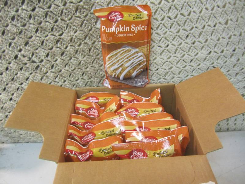 Case of 12 Bags of Betty Crocker Pu...