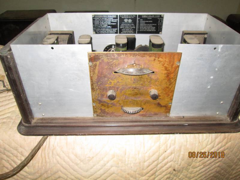 lot 30 image: Vintage Console Radio, Grebe Synchr...