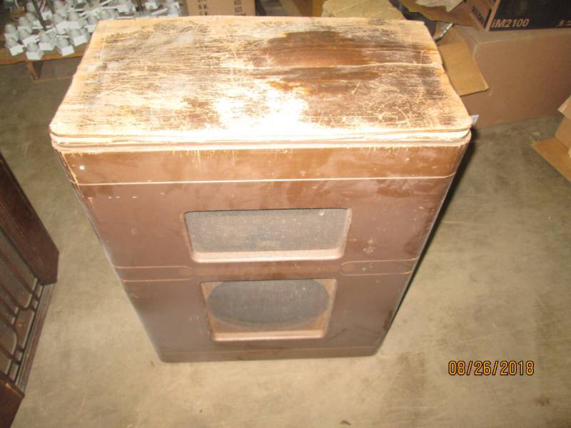 lot 47 image: Vintage Jensen KM Speaker 12 inch b...