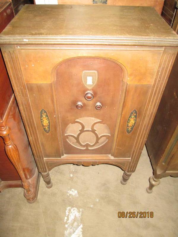 lot 79 image: Vintage Console Radio, Orpheus 7 tu...
