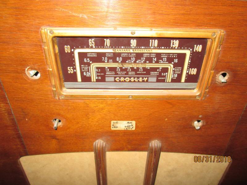 lot 117 image: Vintage Console Radio, Crosley 24AV...