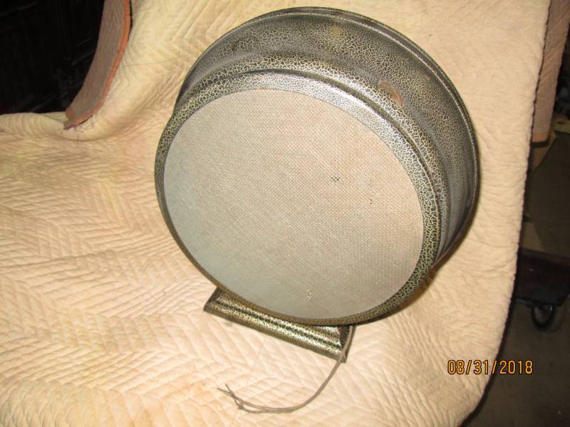lot 137 image: Speaker, approximately 15 inches, v...