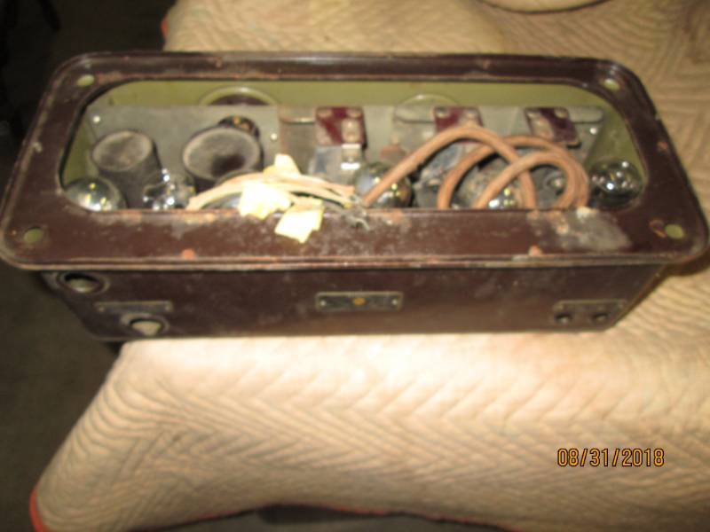 lot 141 image: Vintage Console Radio, Atwater Kent...