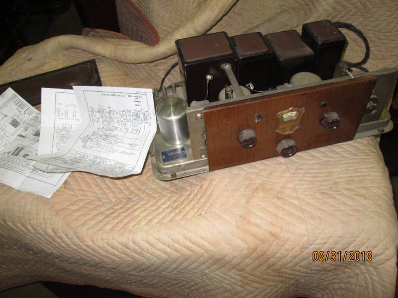 lot 151 image: Atwater Kent Model 55, no tubes...