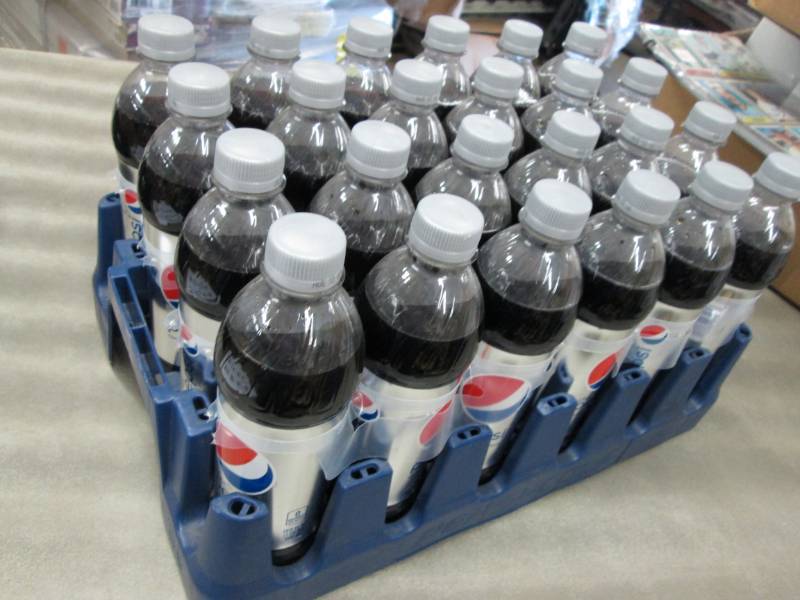 lot 45 image: Case of 24 - 16.9 oz( 0.5 liter) Bo...