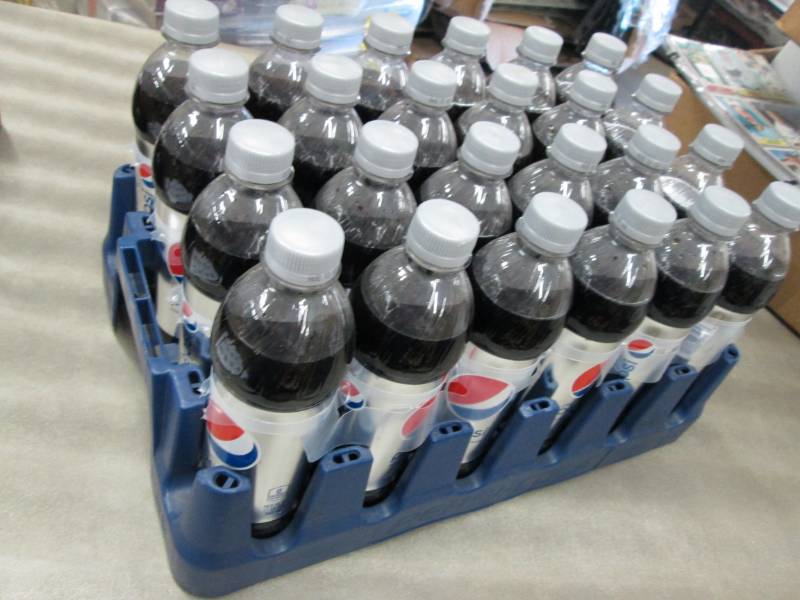 lot 47 image: Case of 24 - 16.9 oz( 0.5 liter) Bo...