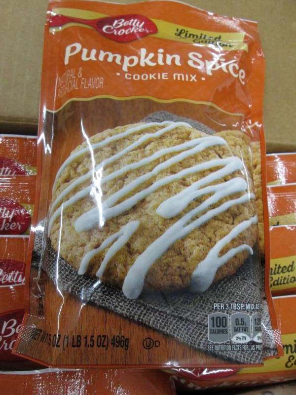 lot 59 image: Case of Betty Crocker 12-17.5oz Pum...