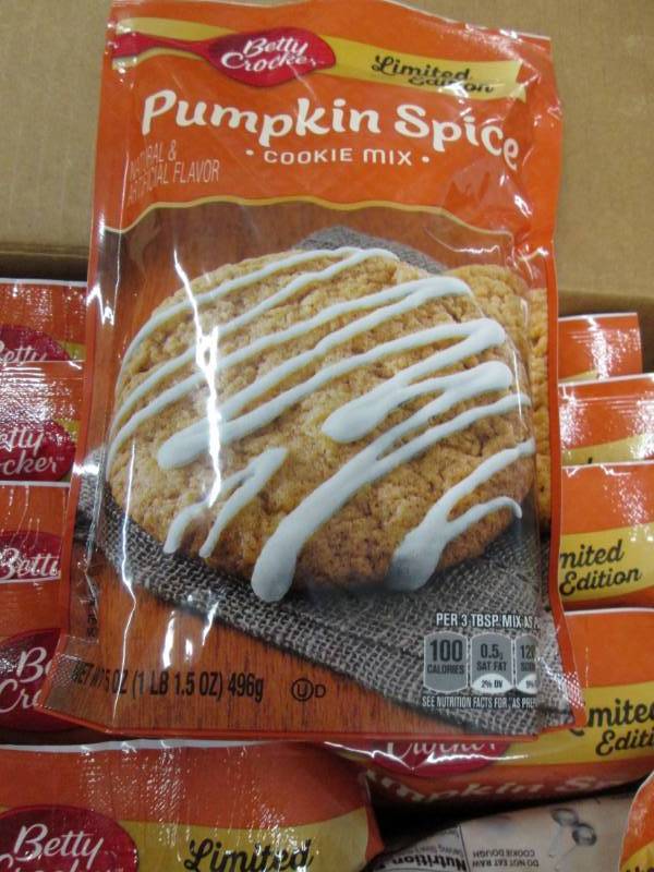 lot 63 image: Case of Betty Crocker 12-17.5oz Pum...