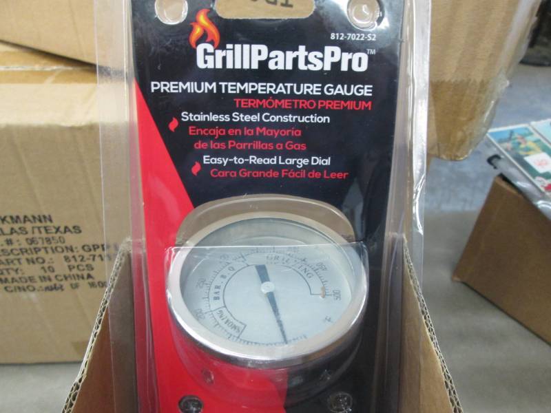 lot 66 image: Case of 6 Grill Parts Pro Brinkmann...