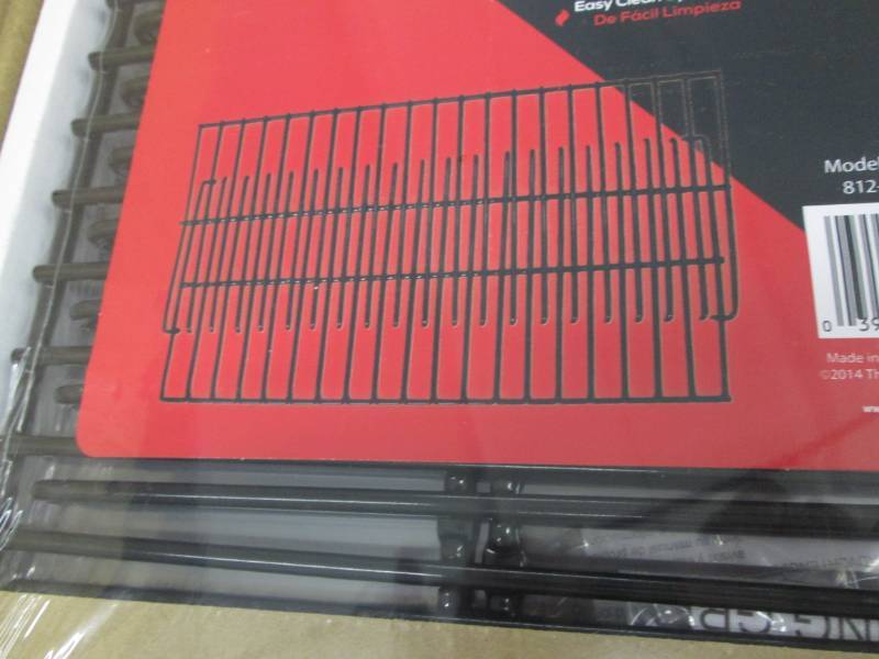 lot 72 image: Case of 8 Grill Parts Pro 19 inch A...