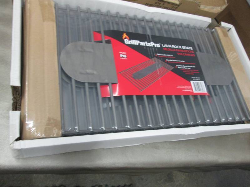 lot 78 image: Case of 4 Grill Parts Pro Brinkmann...