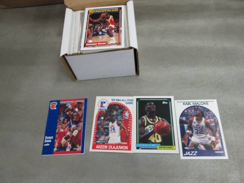 lot 111 image: Box of Basketball Stars Cards...