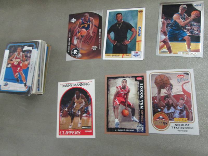 lot 132 image: 75 Basketball Rookie Cards...