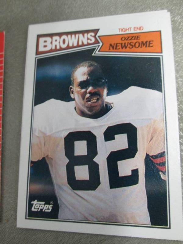 lot 161 image: 100 Ozzie Newsome Cards...