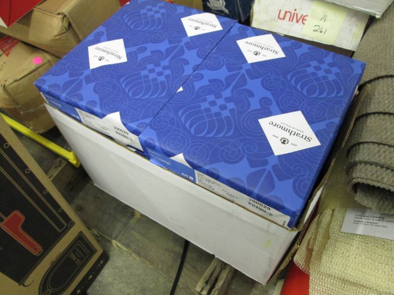 lot 262 image: 10 Reams Strathmore 25% Cotton Busi...