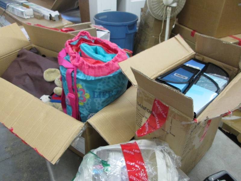 lot 269 image: Mesh Wall files, Air Mattress, Plus...