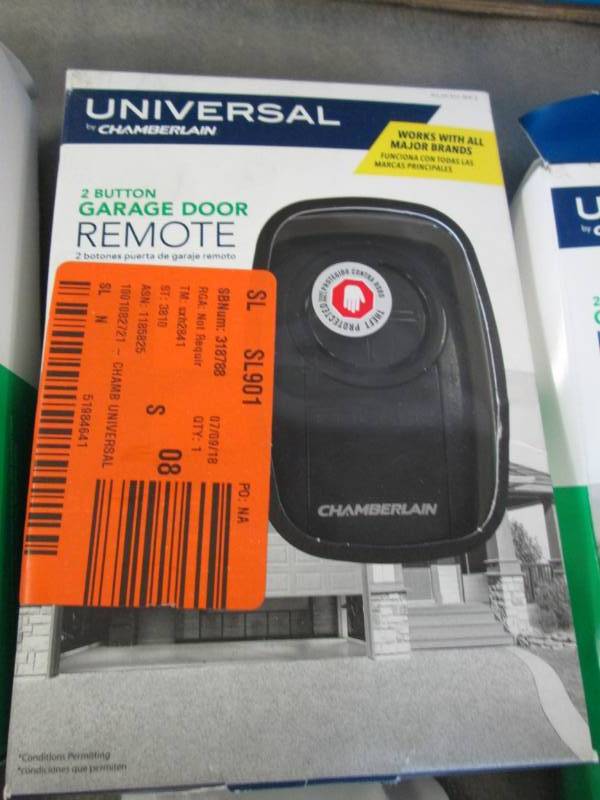 lot 362 image: Chamberlain Clicker Black Universal...