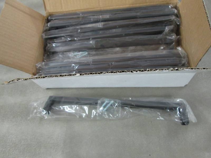 lot 390 image: Lot of 10  Jamison III 8 34 Cente...