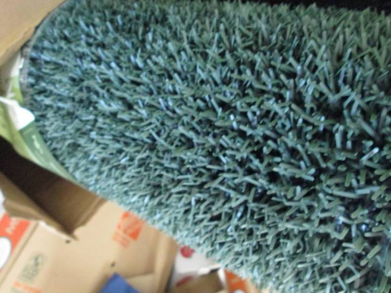 lot 301 image: Clean Machine Flair Evergreen 36 in...