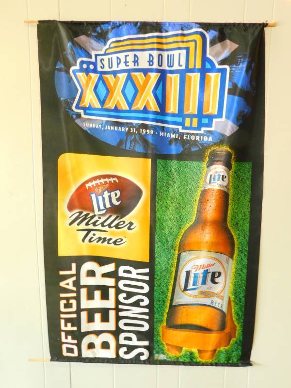 lot 59 image: Miller Lite Super Bowl XXXIII  (33) Nylon Banner