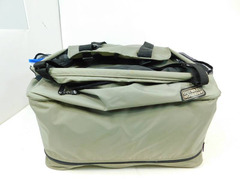 lot 82 image: Outward Bound Dog Car Seat