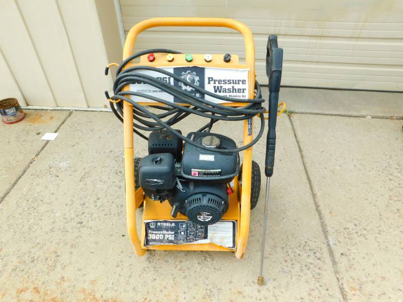 lot 86 image: STEELE (Stihl) Pressure Washer w Mobility Kit