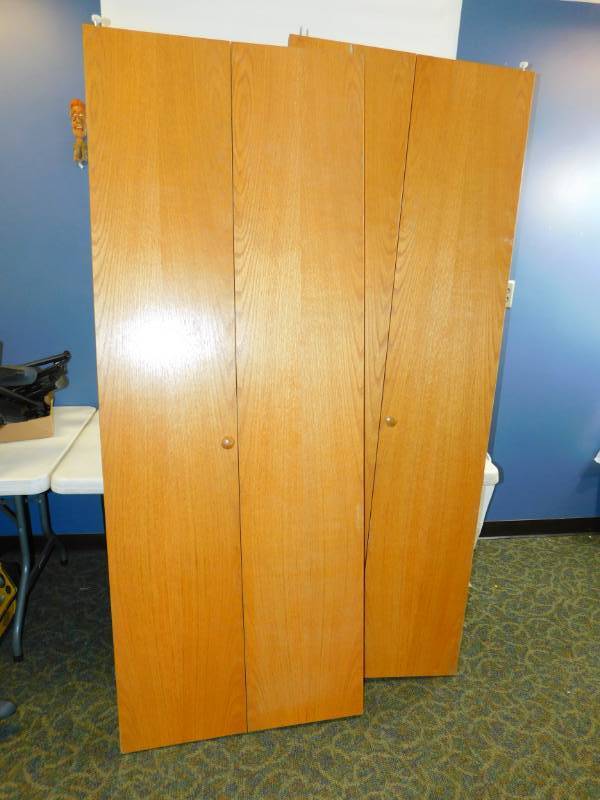 lot 105 image: A Set Of Bi-fold Doors