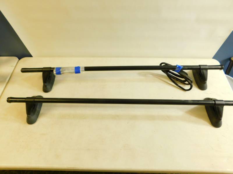 lot 106 image: Yakima Luggage Rack For On Top Of Vehicle