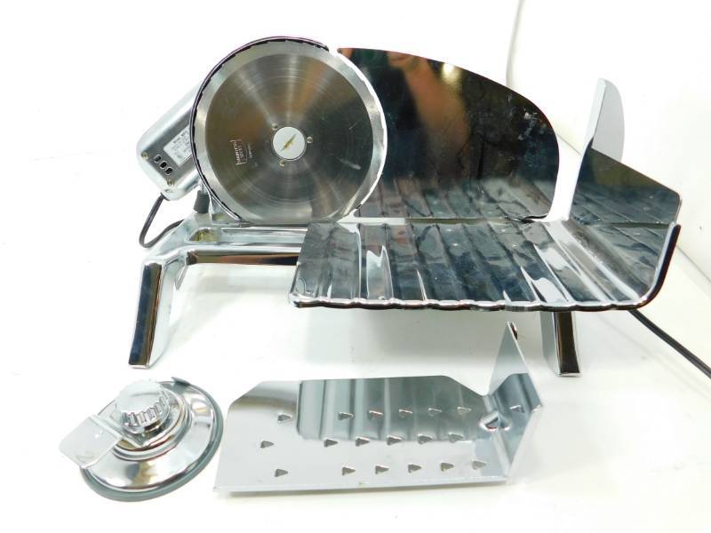 lot 116 image: Rival Electric Food Slicer
