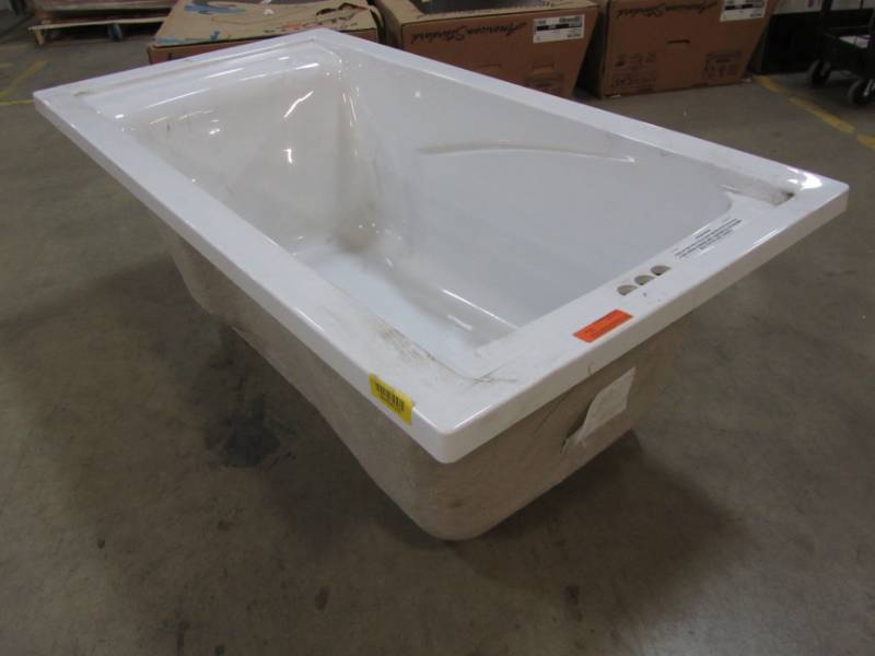 lot 106 image: STUDIO ACRYLIC RECTANGULAR DROP-IN WHIRLPOOL BATHTUB
