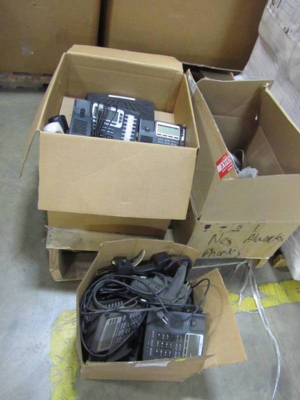 lot 127 image: PALLET OF PAETEC OFFICE PHONES - USED