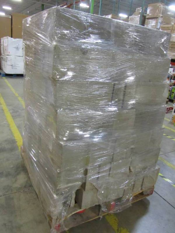 lot 95 image: PALLET OF OLD CASTLE CONCRETE CINDER BLOCKS