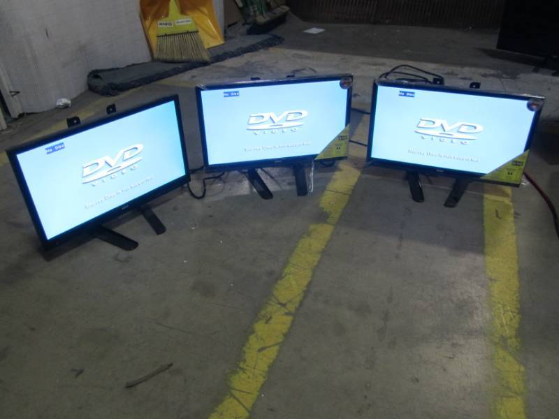 lot 65 image: 3 RCA 20 BACK LIT LED LCD 720P 60Hz DVD COMBO HDTV