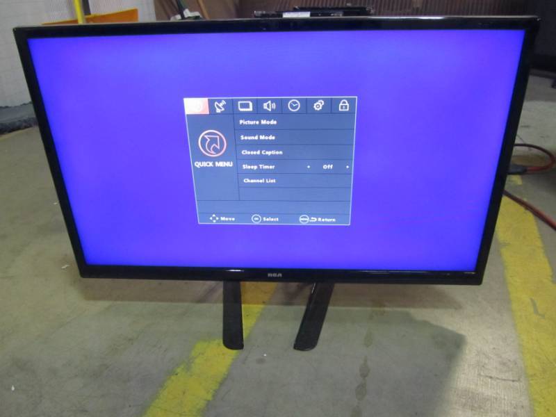 lot 64 image: RCA 28 720P 60Hz LED HDTV WITH ROKU STREAMING