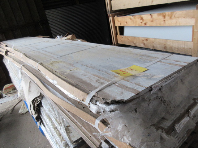 lot 309 image: NICHIHA ARCHITECTURAL WALL PANEL WOOD SERIES WITH CORNERS