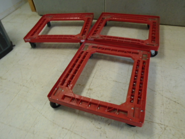 lot 12 image: Rolling Carts