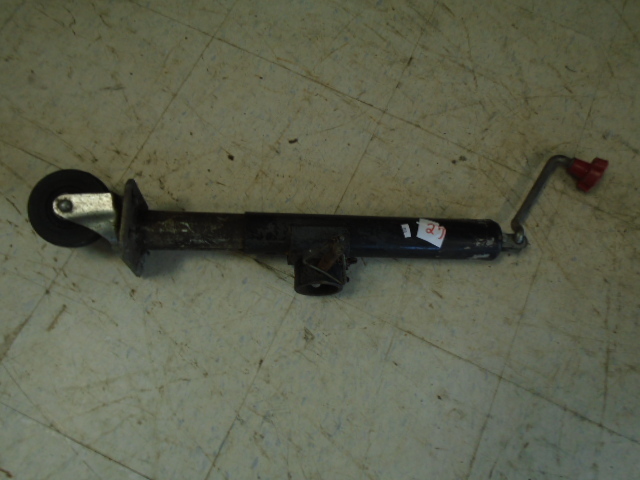 lot 27 image: Trailer Tongue Jack