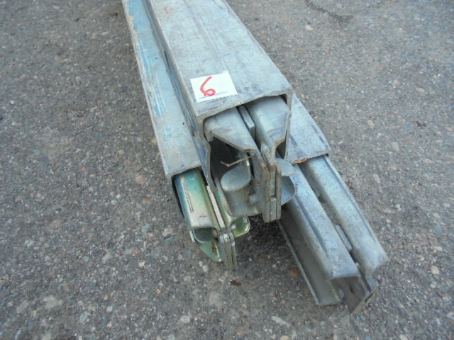 lot 6 image: Trailer Load Stabilizer