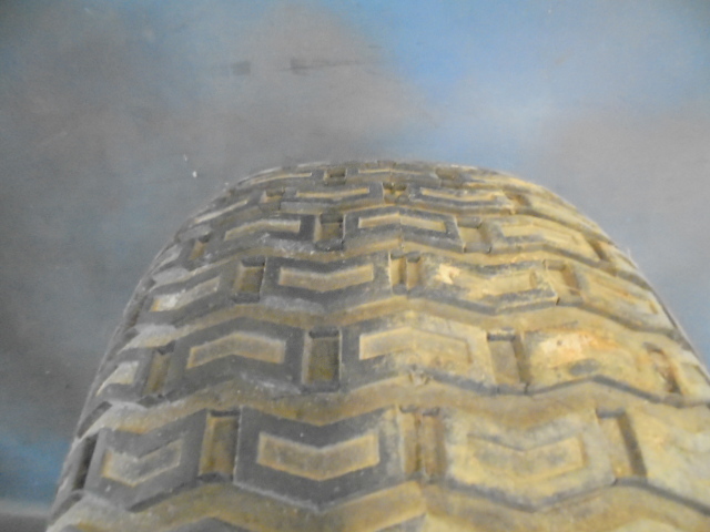lot 36 image: Lawn Mower Tire