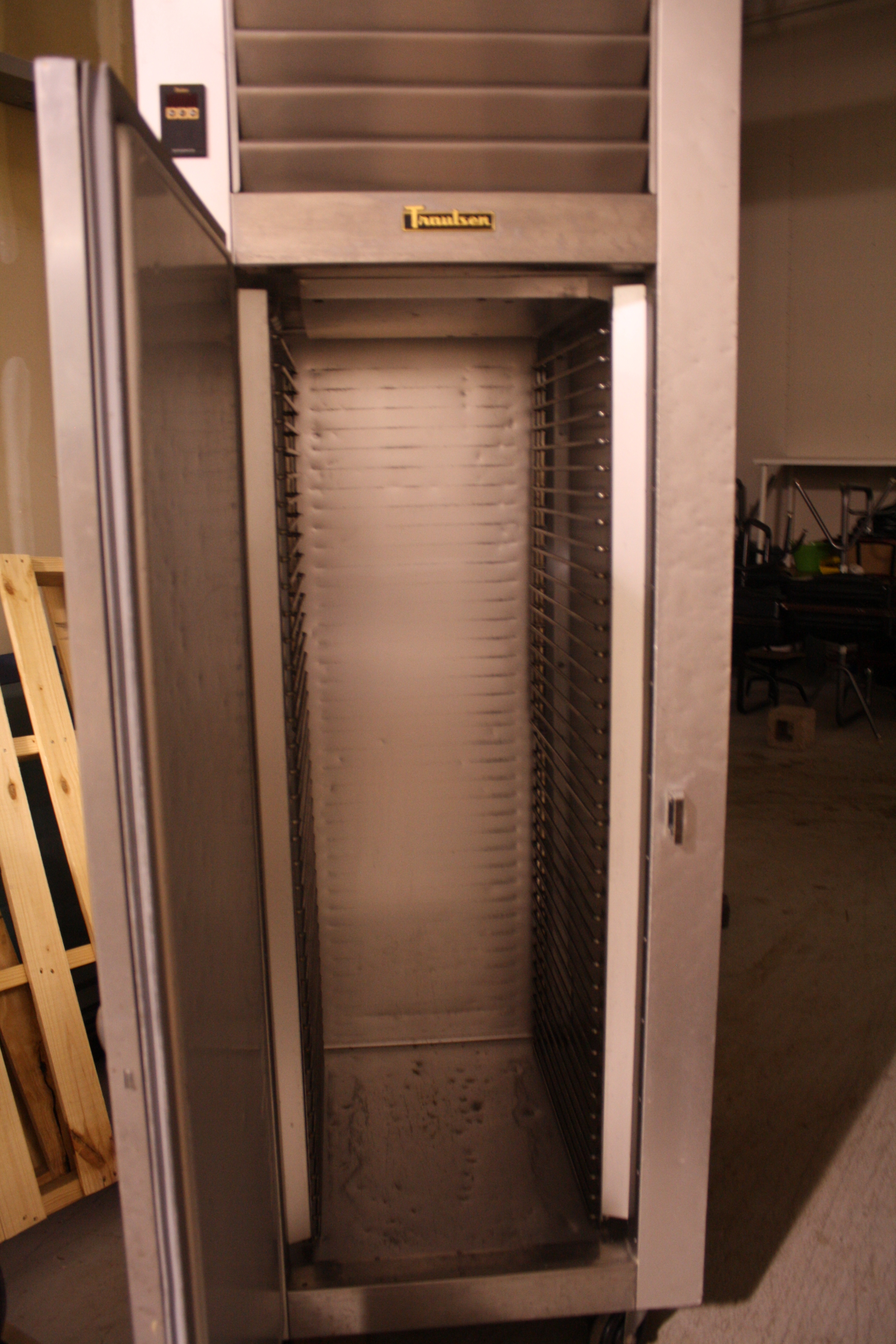 Traulsen Rolling Stainless Steel Refrigerator, Model G10011 115v, 60 Hz, Single Phase, 15 Max Amps 134A Refrigerant At 16 Oz.33.5x30x83.5TRuns Does Not Cool