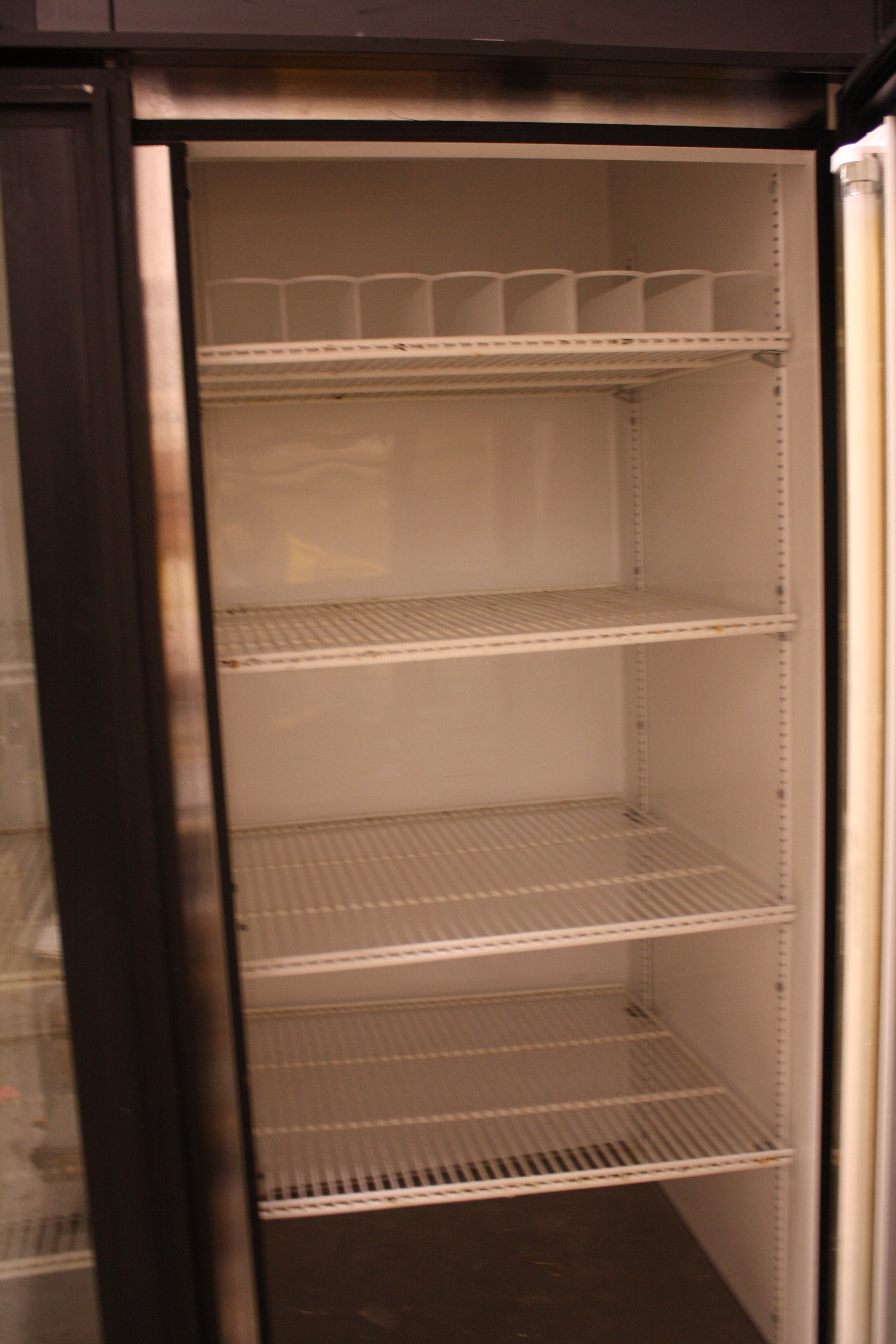 True, Mod #GDM-72, 3 glass door commercial Cooler, NSF, 115 volts, 12.0 amps, &nbspRuns Cools - Delivery Available