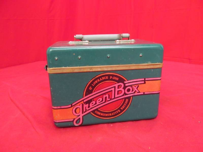 lot 9 image: Vintage Commeriative Green Box Lowrance depth finder