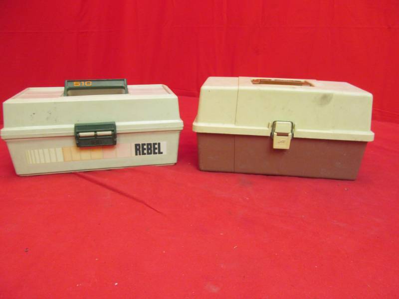 lot 10 image: fishing tackle boxes