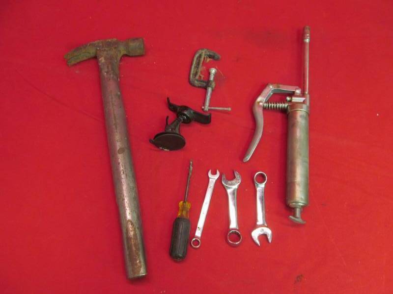 lot 25 image: tools