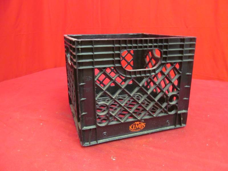 lot 41 image: Kemps milk crate