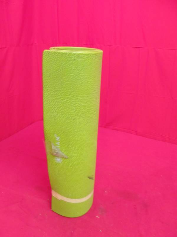lot 51 image: yoga mat