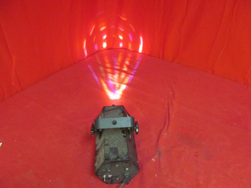 lot 53 image: Godness dance light