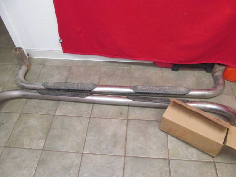 lot 58 image: Luverne nerf bars