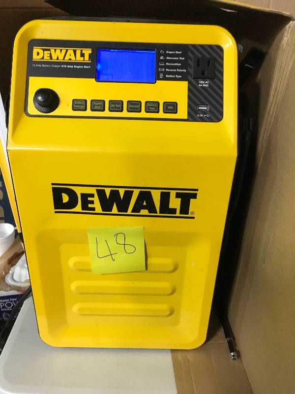 Dewalt 70 Amp Wheel Charger with 200 Amp Engine Start