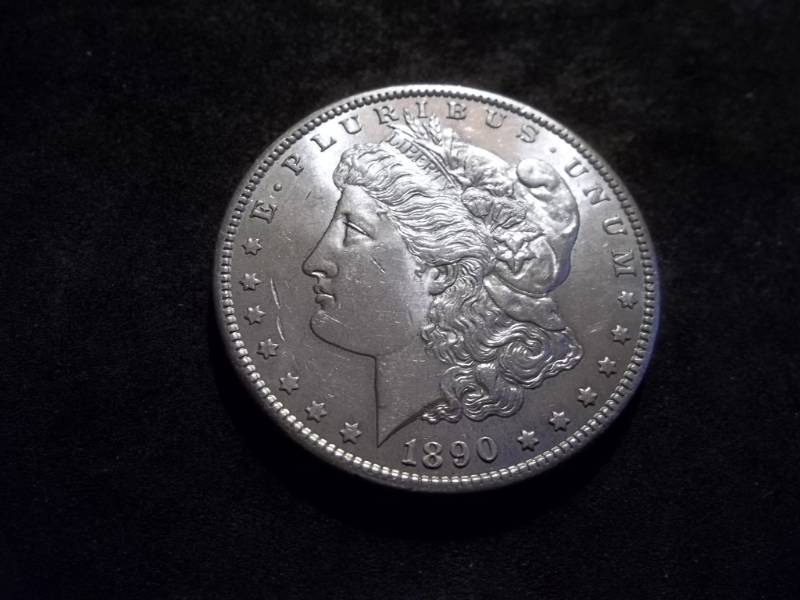 lot 20 image: 1890 S  Morgan Silver Dollar